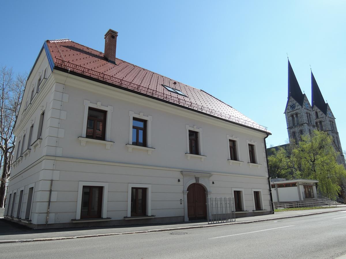 Hostel Bearlog Kocevje Exteriör bild