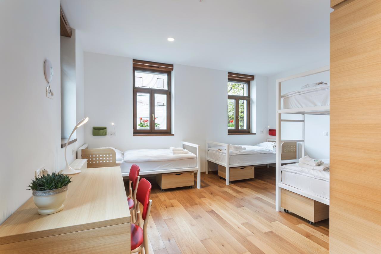 Hostel Bearlog Kocevje Exteriör bild