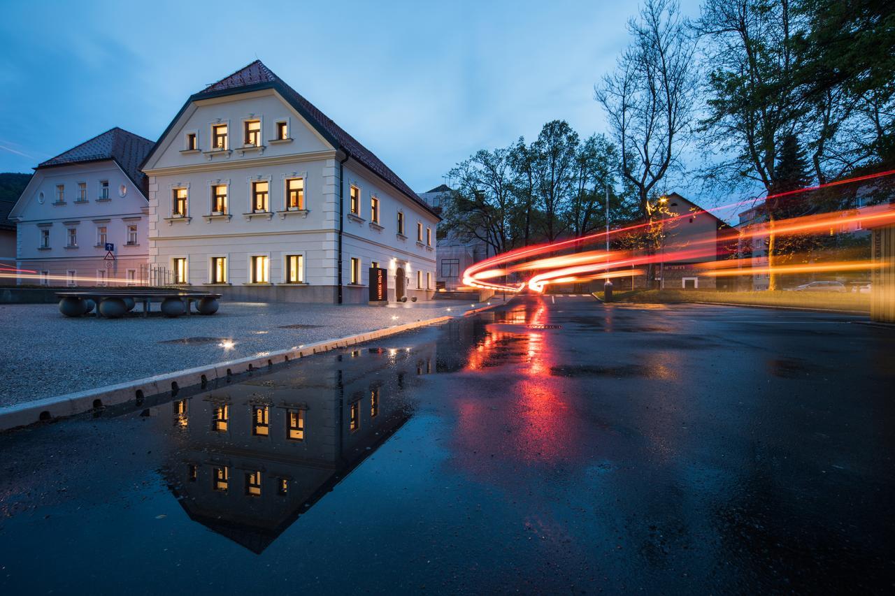 Hostel Bearlog Kocevje Exteriör bild