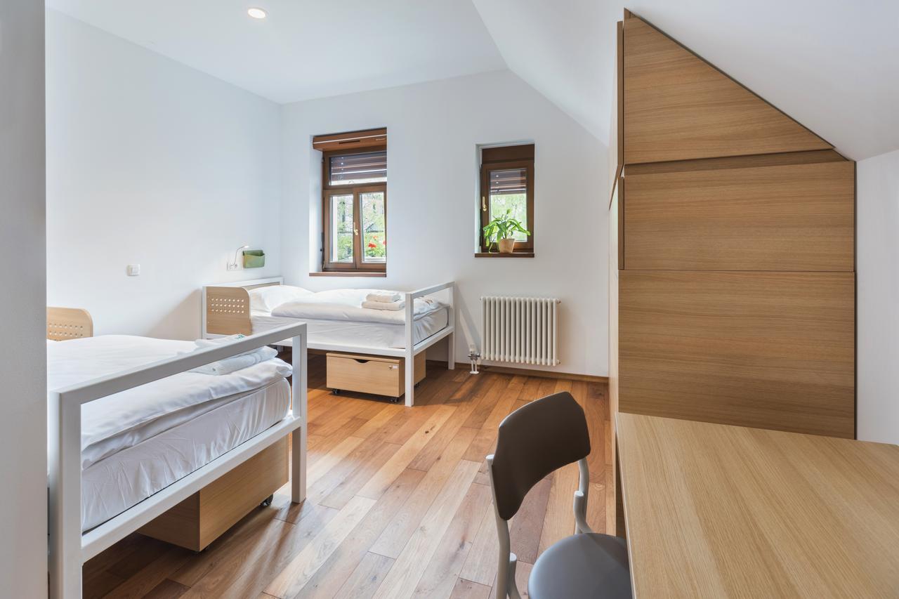 Hostel Bearlog Kocevje Exteriör bild